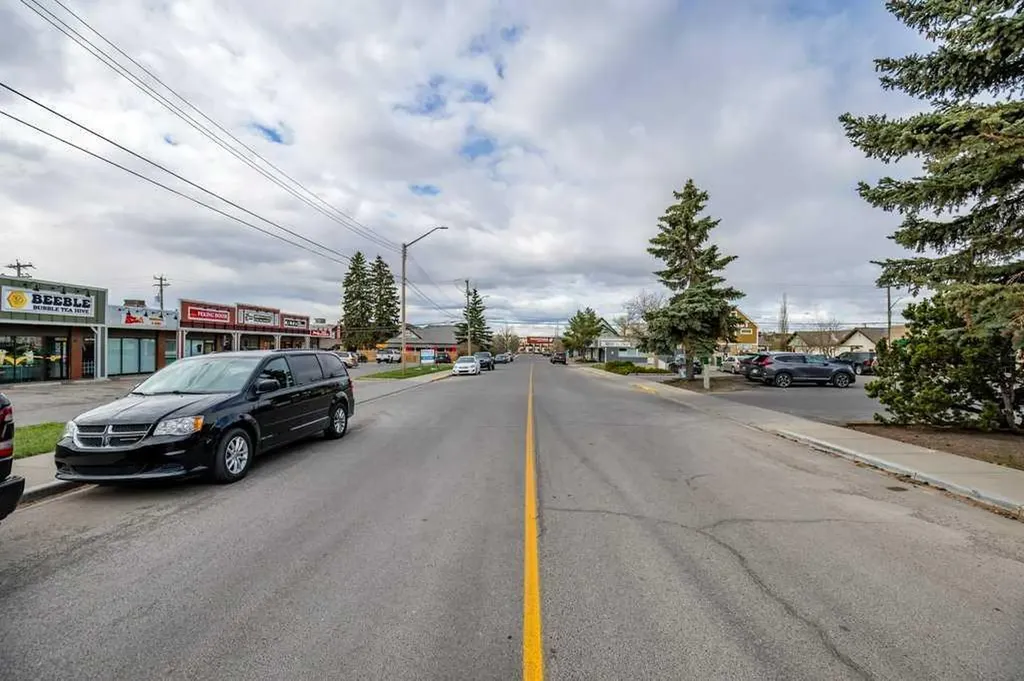 115B 4 Avenue W Cochrane AB T4C1A4