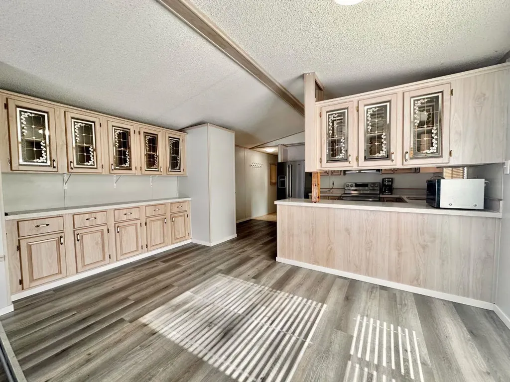 613 Iris Street Rosemary AB T0J 2W0