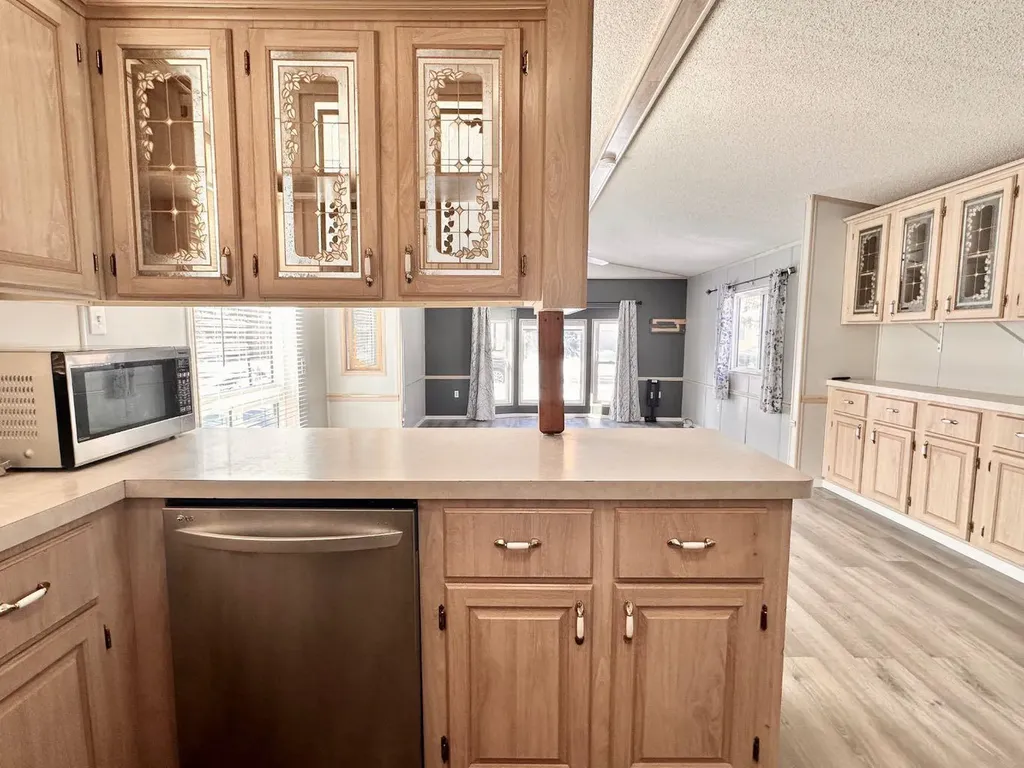 613 Iris Street Rosemary AB T0J 2W0