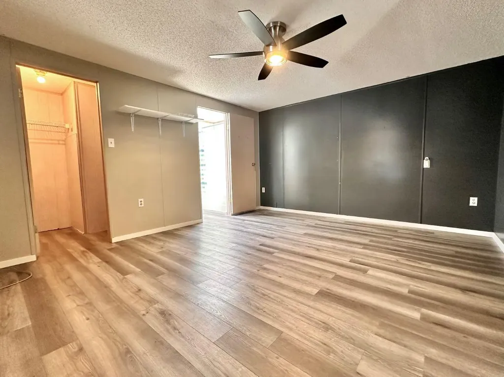 613 Iris Street Rosemary AB T0J 2W0