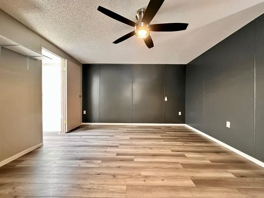 613 Iris Street Rosemary AB T0J 2W0
