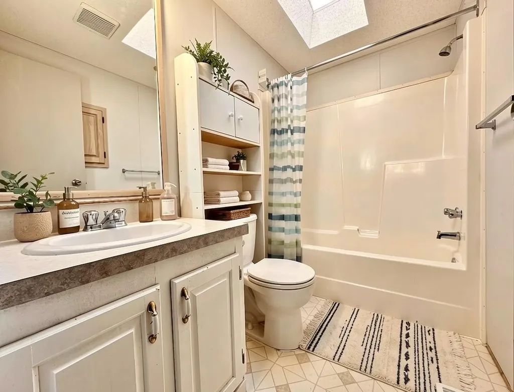 613 Iris Street Rosemary AB T0J 2W0