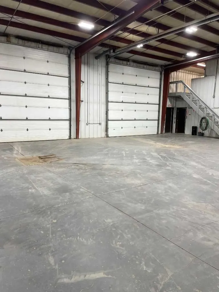 6409 51 Avenue Whitecourt AB T7S 1N9