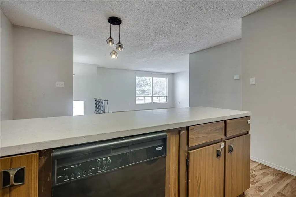 5219 & 5221 41 Street Innisfail AB T4G1G3