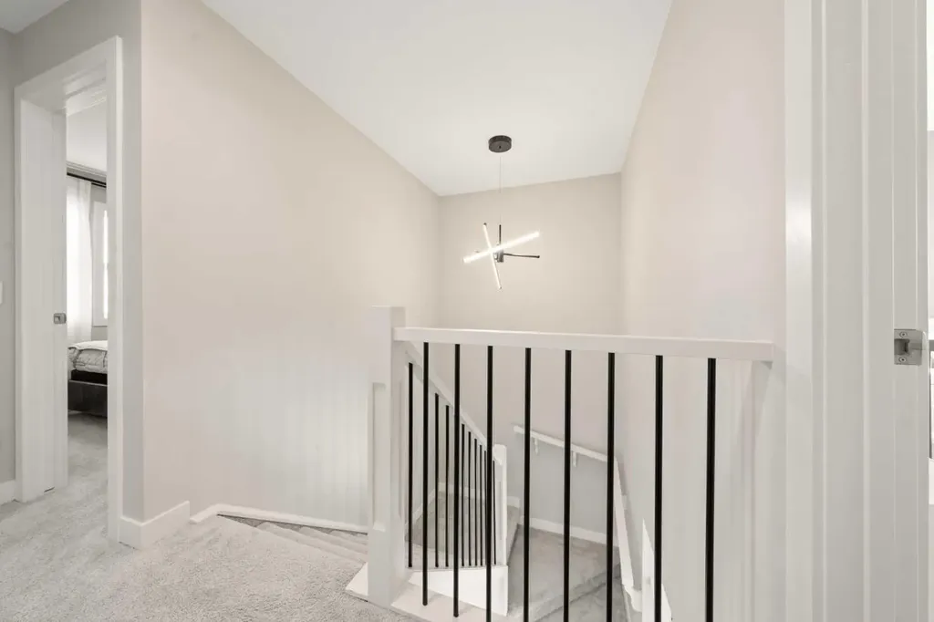 281 Waterford Boulevard Chestermere AB T1X2P8