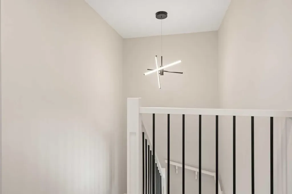 281 Waterford Boulevard Chestermere AB T1X2P8