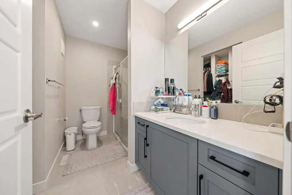 281 Waterford Boulevard Chestermere AB T1X2P8