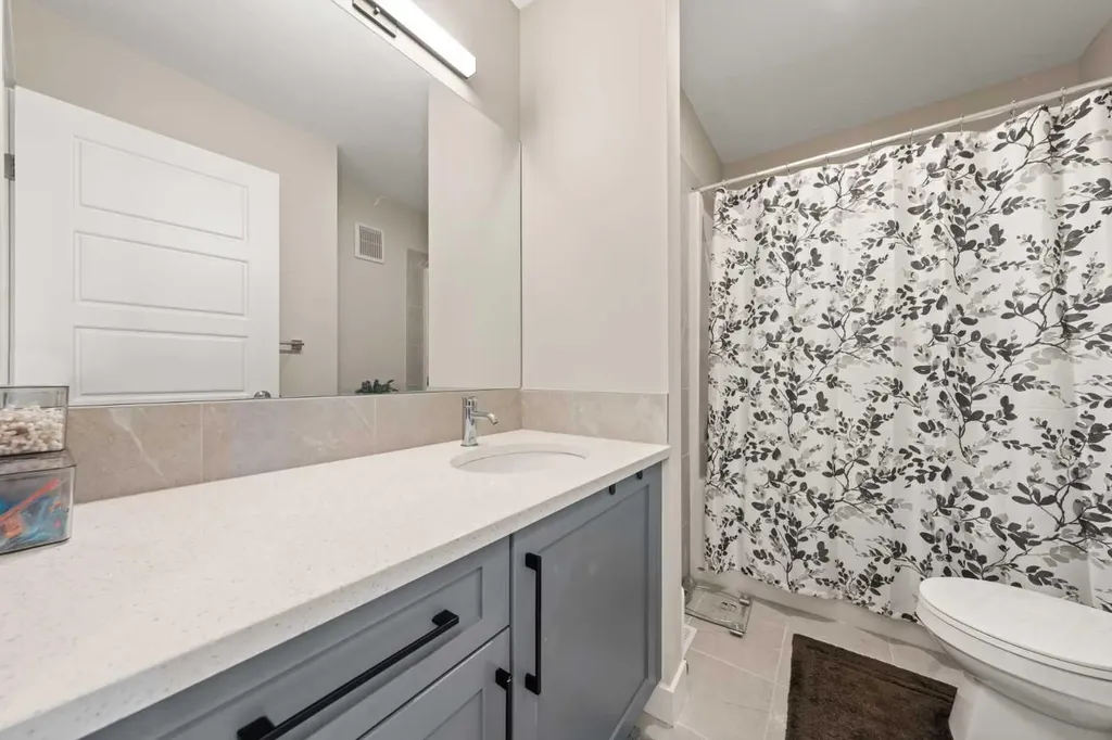 281 Waterford Boulevard Chestermere AB T1X2P8