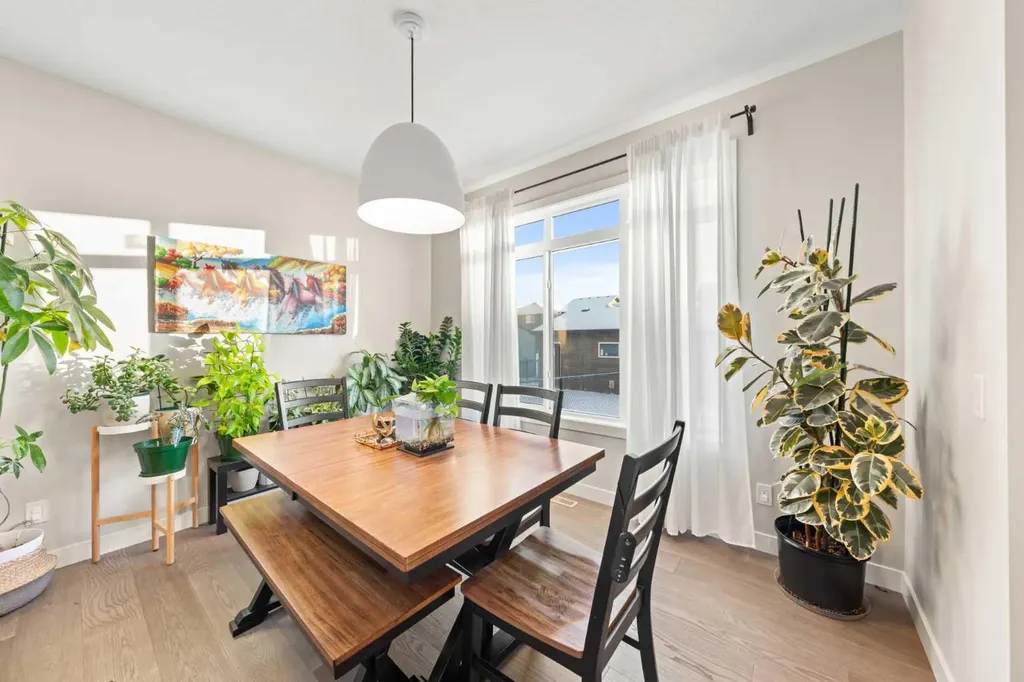 281 Waterford Boulevard Chestermere AB T1X2P8