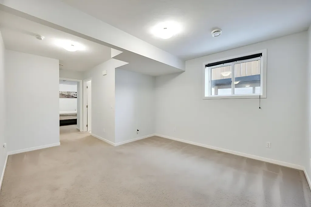 221 Ellen Way Crossfield AB T0M0S0