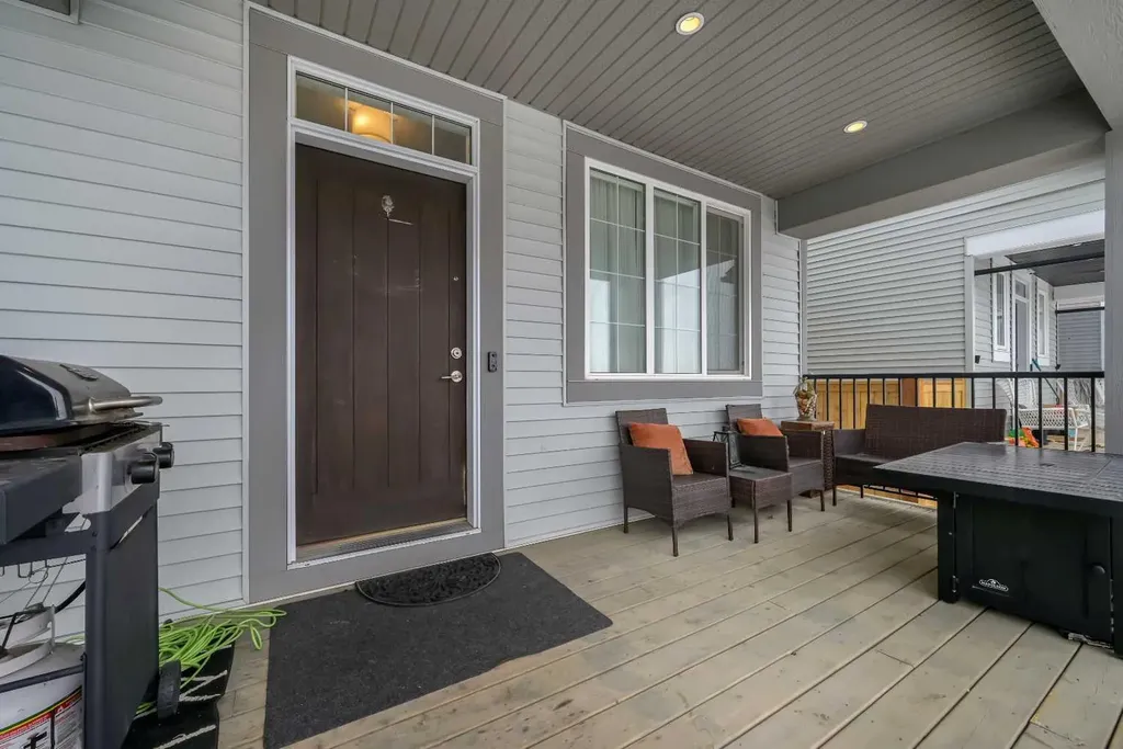 221 Ellen Way Crossfield AB T0M0S0