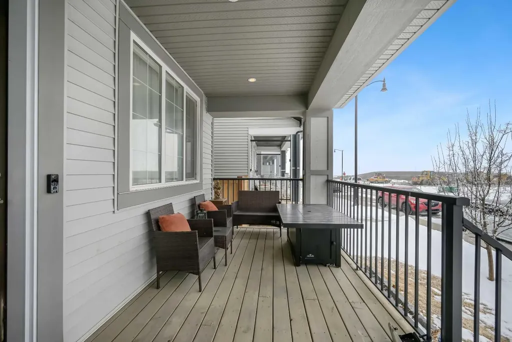 221 Ellen Way Crossfield AB T0M0S0