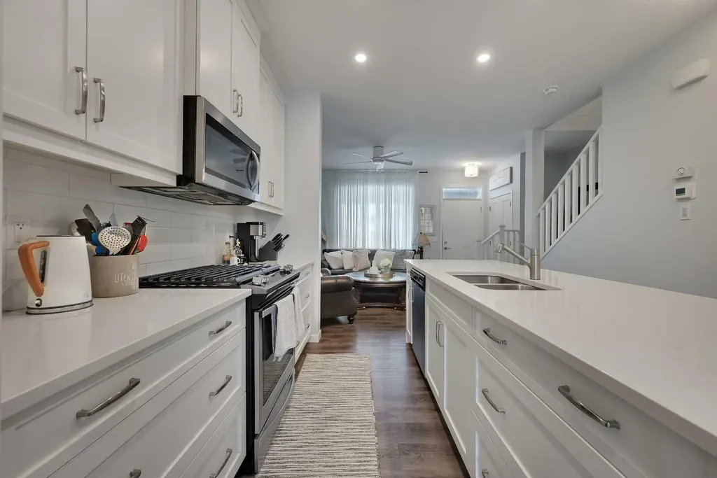 221 Ellen Way Crossfield AB T0M0S0