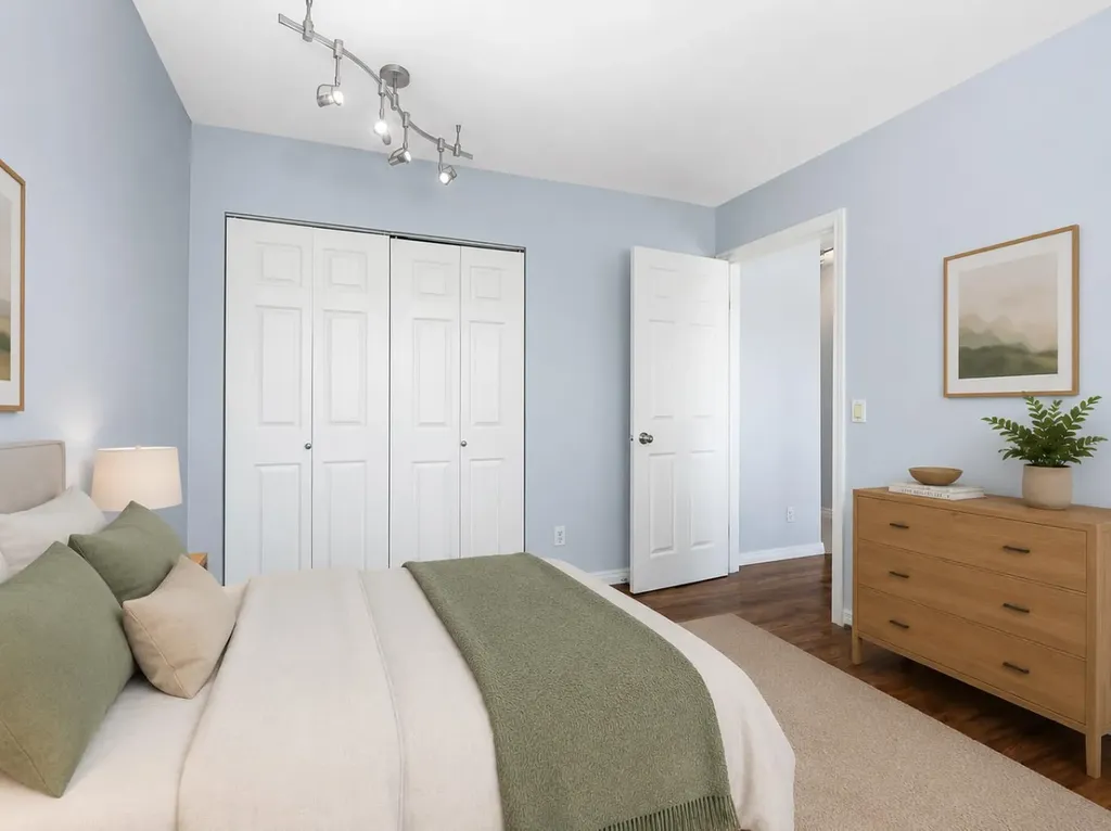 4328 75 Street NW Calgary AB T3B 2M8