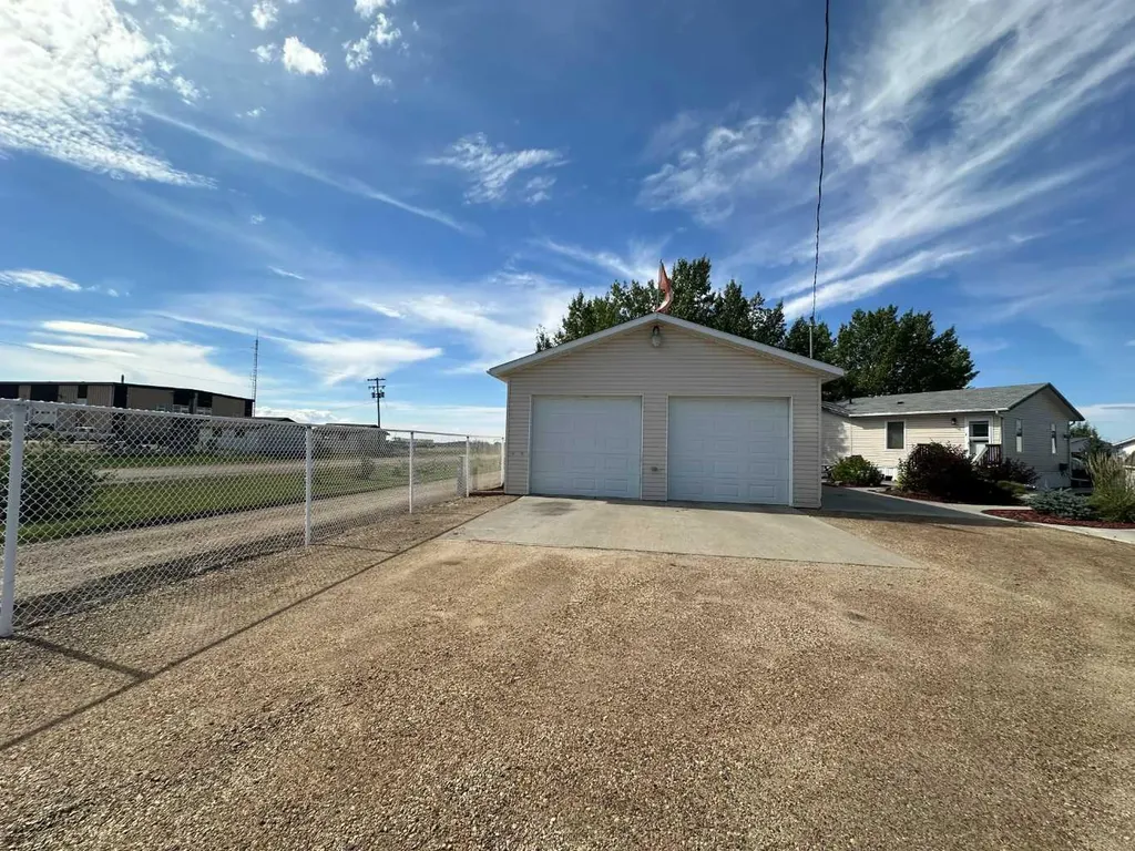 452 1st Street SW Falher AB T0H 1M0