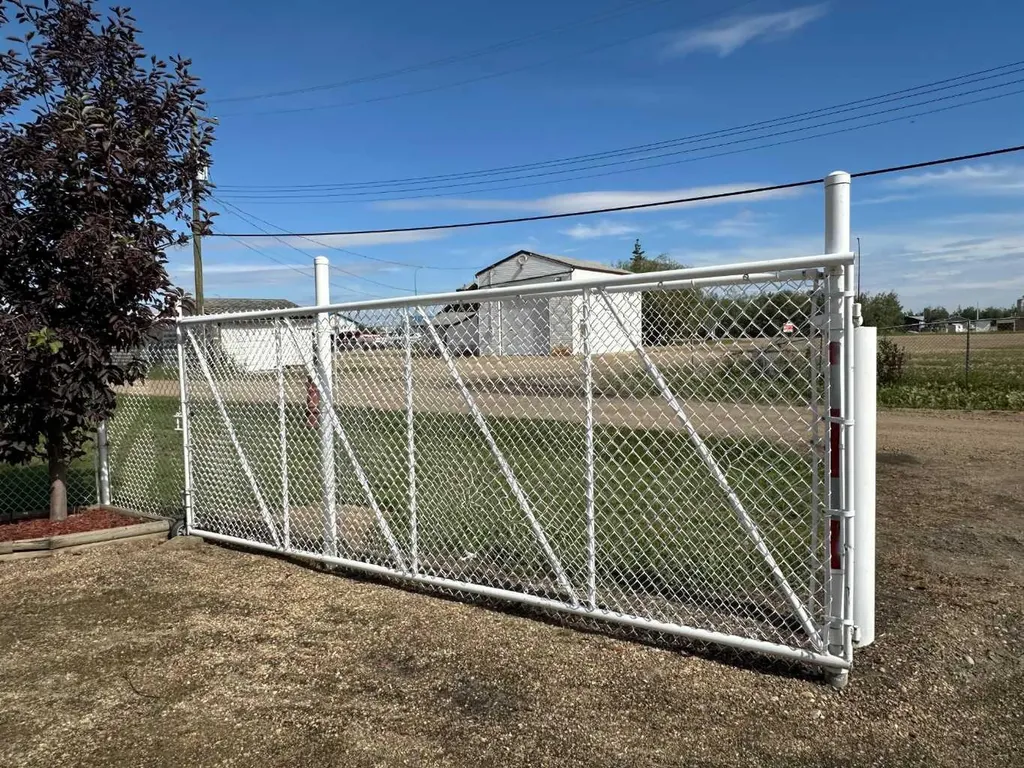 452 1st Street SW Falher AB T0H 1M0