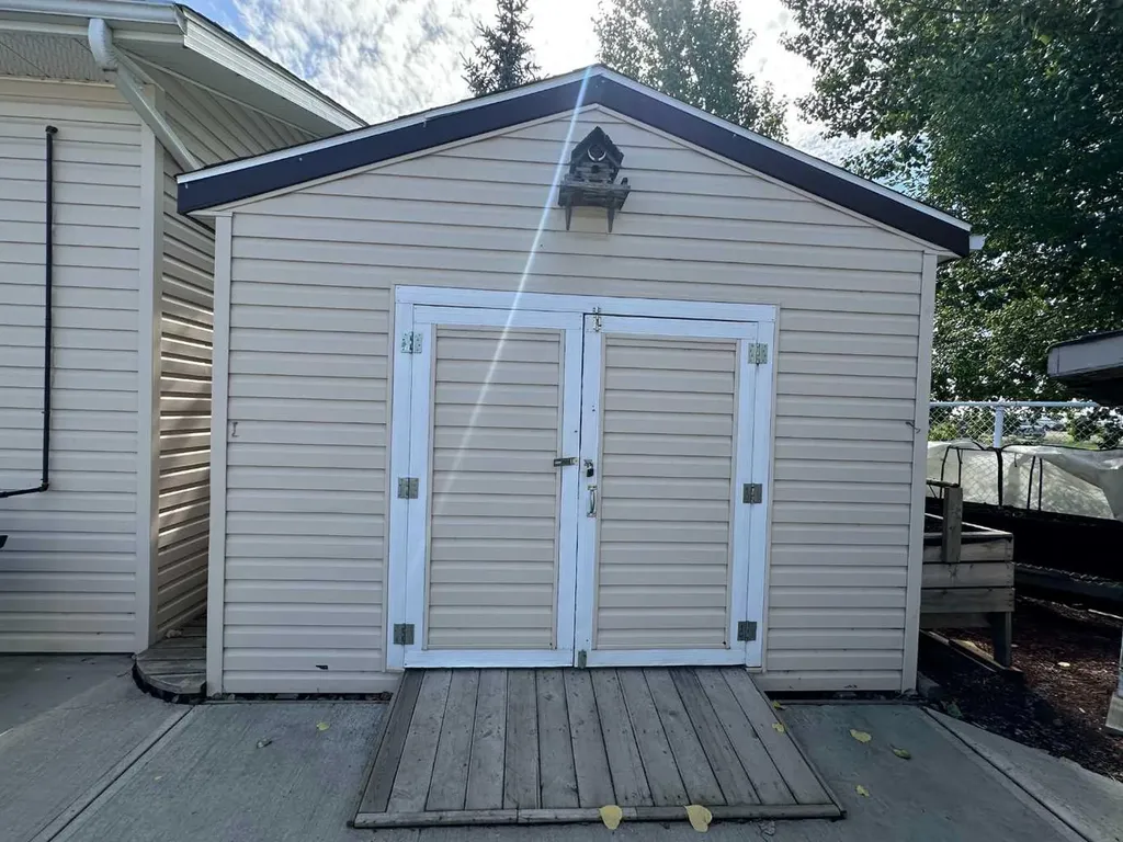 452 1st Street SW Falher AB T0H 1M0
