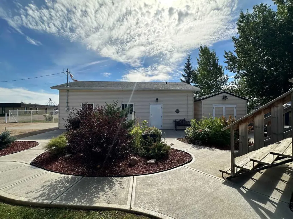 452 1st Street SW Falher AB T0H 1M0
