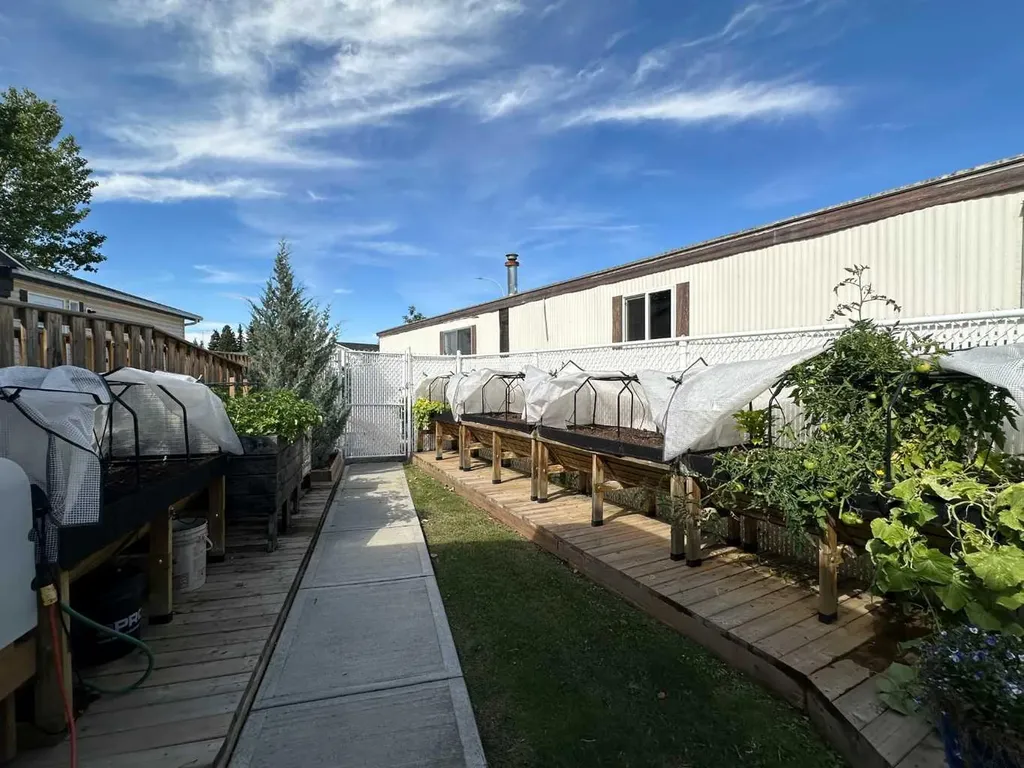 452 1st Street SW Falher AB T0H 1M0