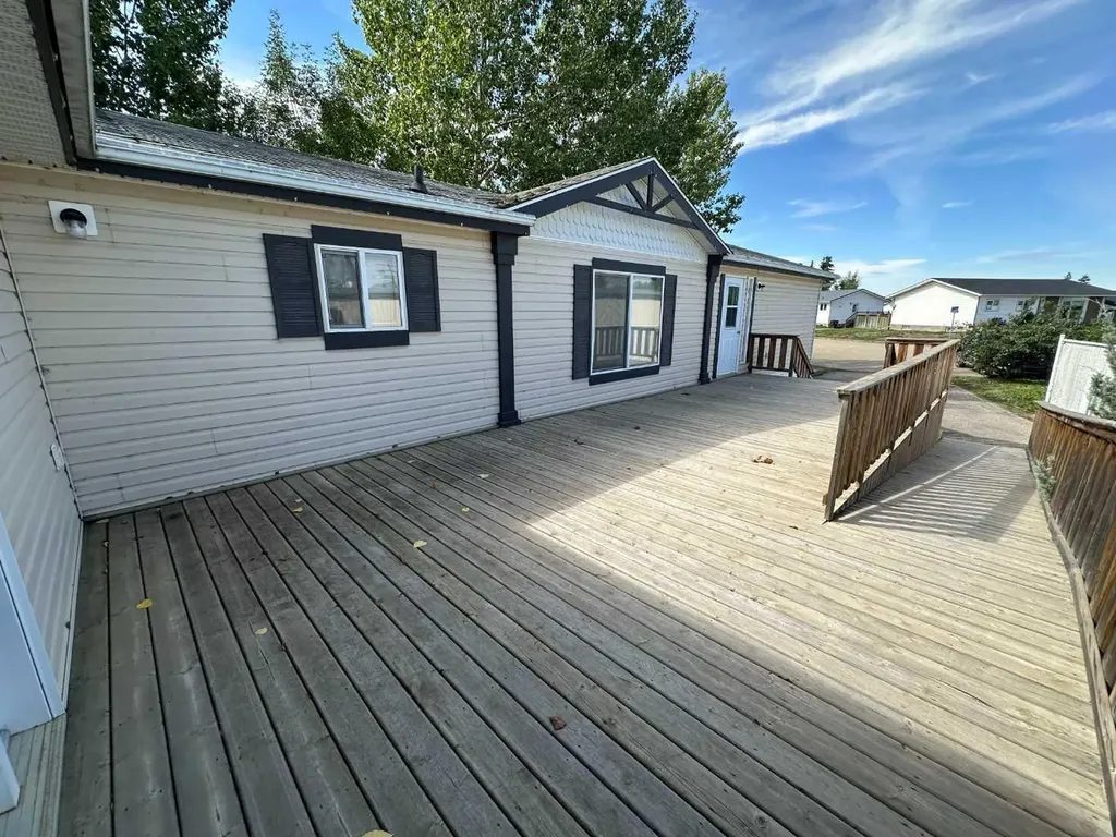452 1st Street SW Falher AB T0H 1M0