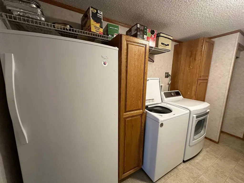 452 1st Street SW Falher AB T0H 1M0