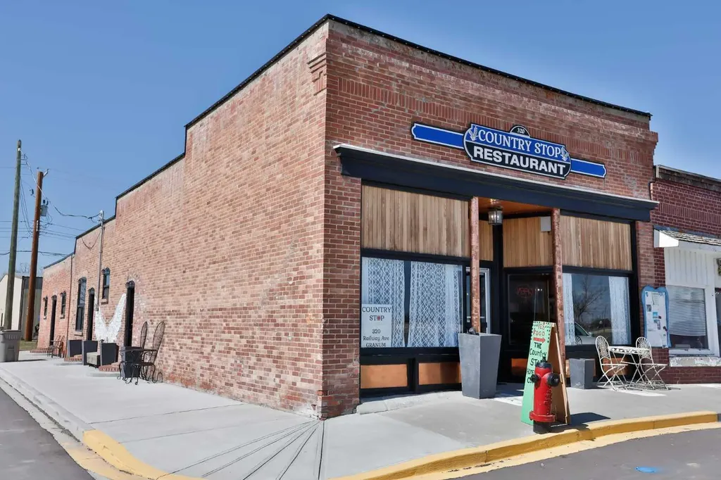 320 Railway Avenue Granum AB T0L 1A0