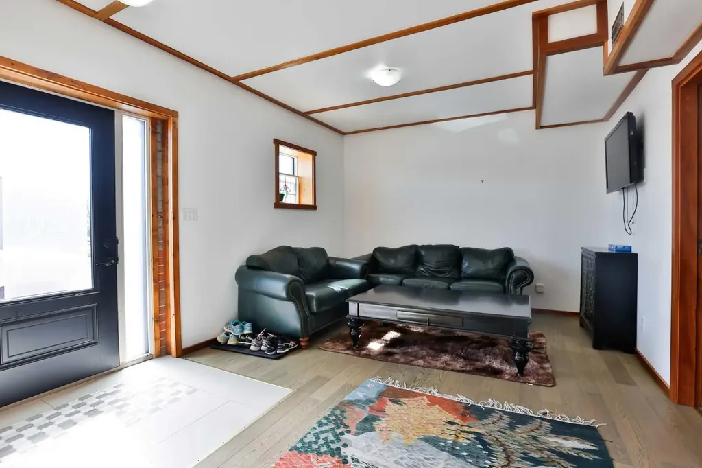 320 Railway Avenue Granum AB T0L 1A0