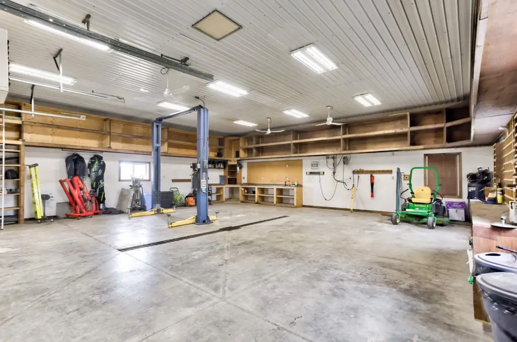 2222 Twp Road 7-5 Lundbreck AB T0K 0H0