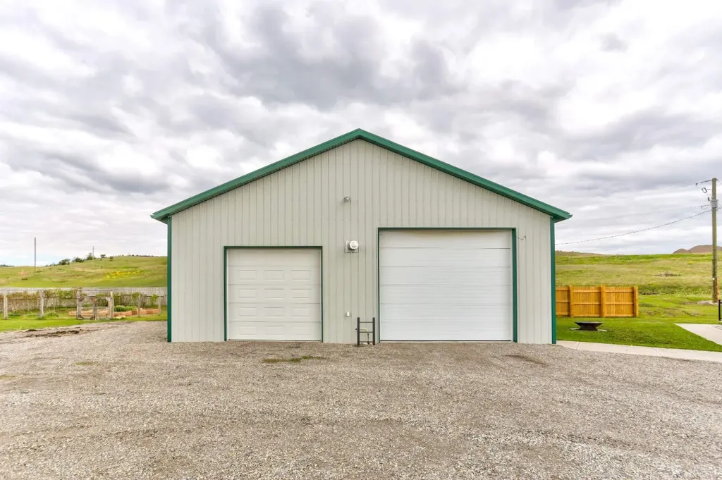 2222 Twp Road 7-5 Lundbreck AB T0K 0H0