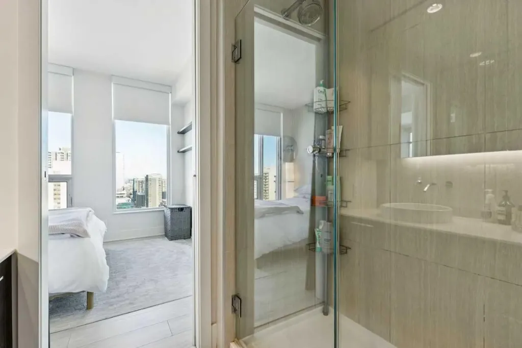 901 10 Avenue SW Calgary AB T2R0B5
