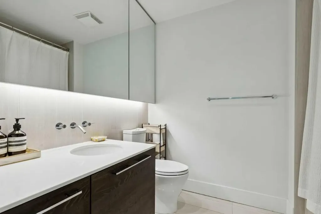 901 10 Avenue SW Calgary AB T2R0B5