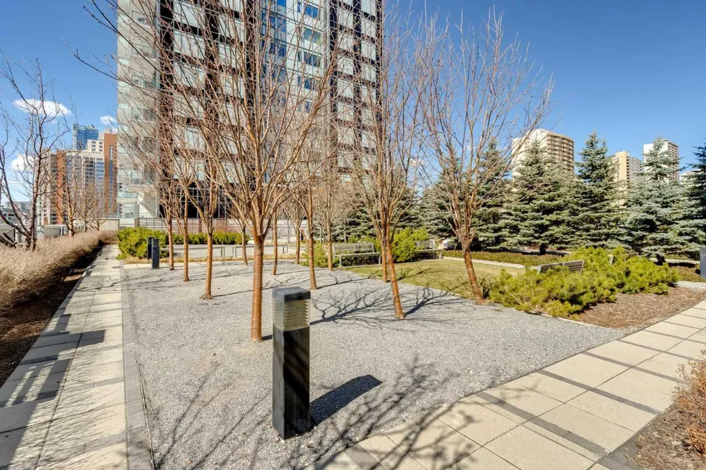 901 10 Avenue SW Calgary AB T2R0B5