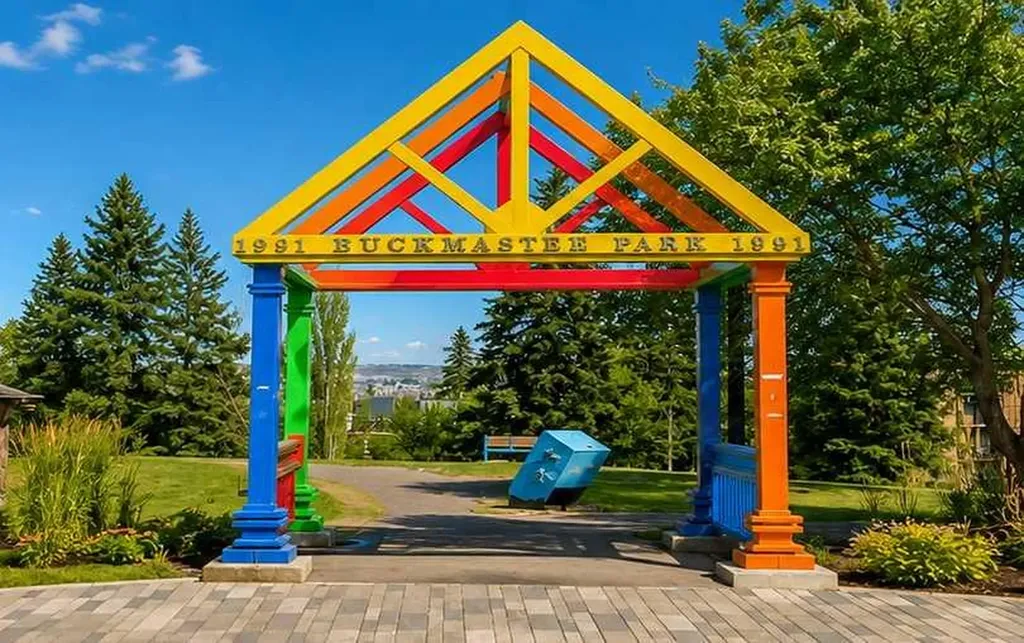 2220 16a Street W Calgary AB T2T 4K2