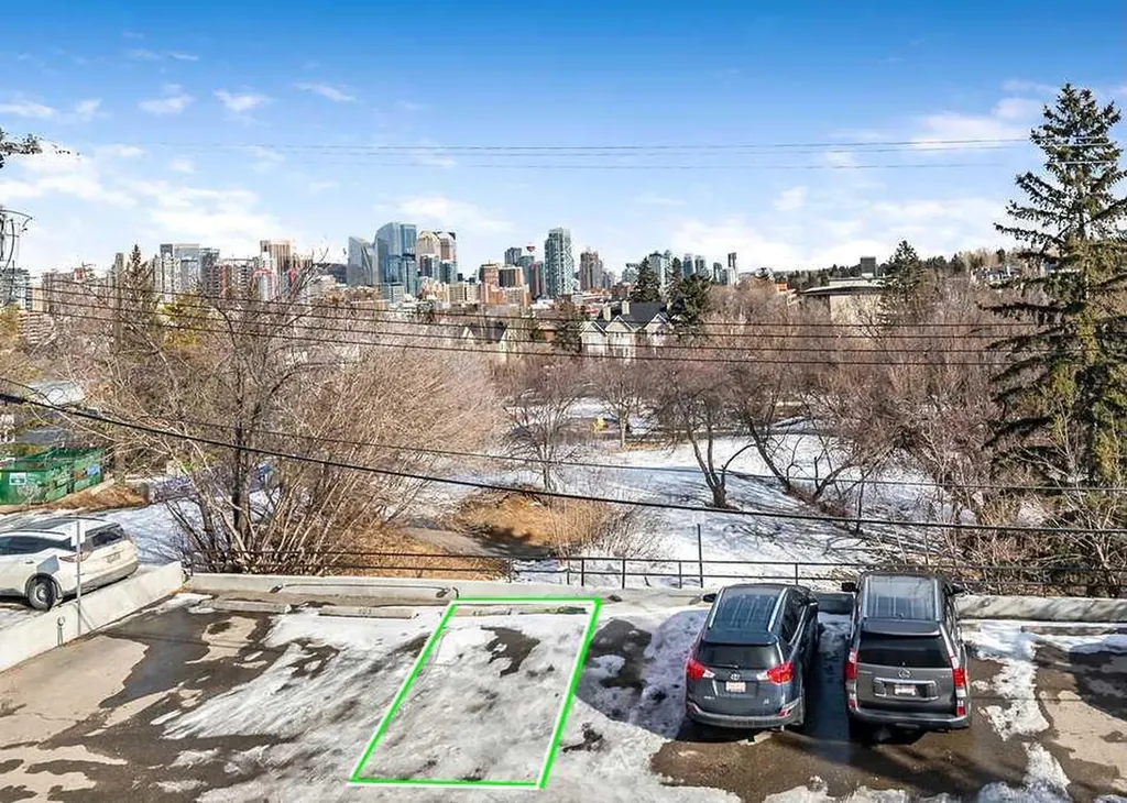 2220 16a Street W Calgary AB T2T 4K2
