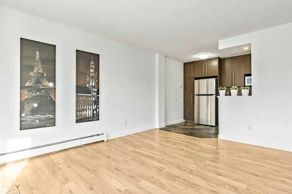 2220 16a Street W Calgary AB T2T 4K2