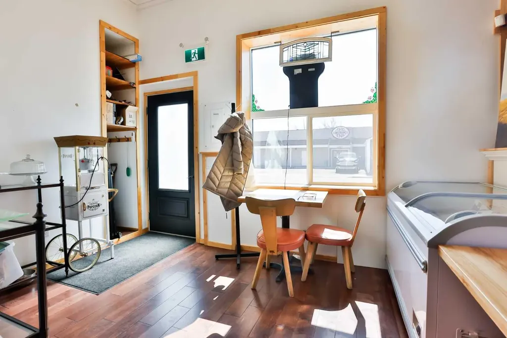 320 Railway Avenue Granum AB T0L 1A0