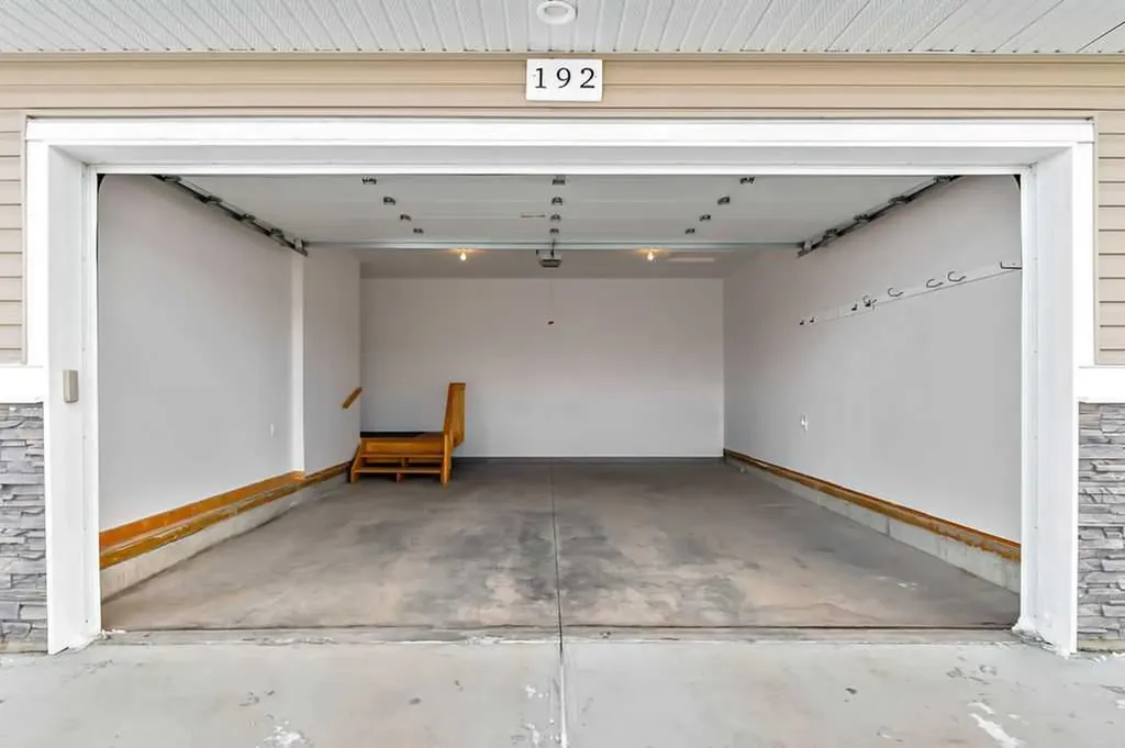192 Ridgestone Lane Diamond Valley AB T0L 0H0