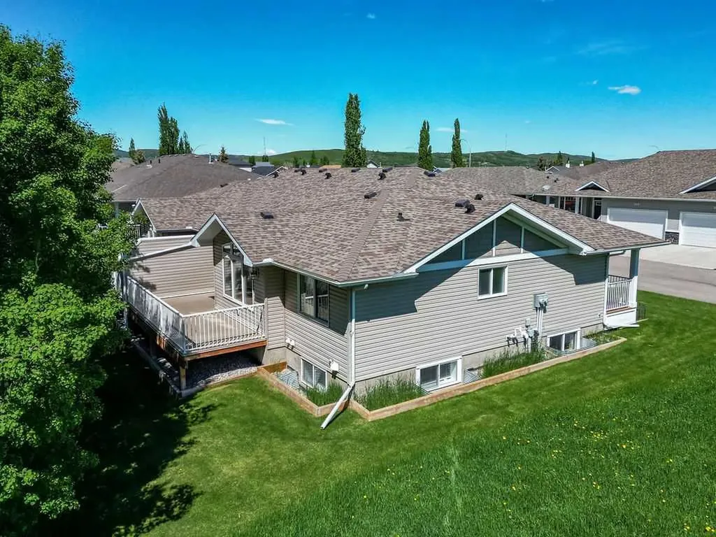 192 Ridgestone Lane Diamond Valley AB T0L 0H0