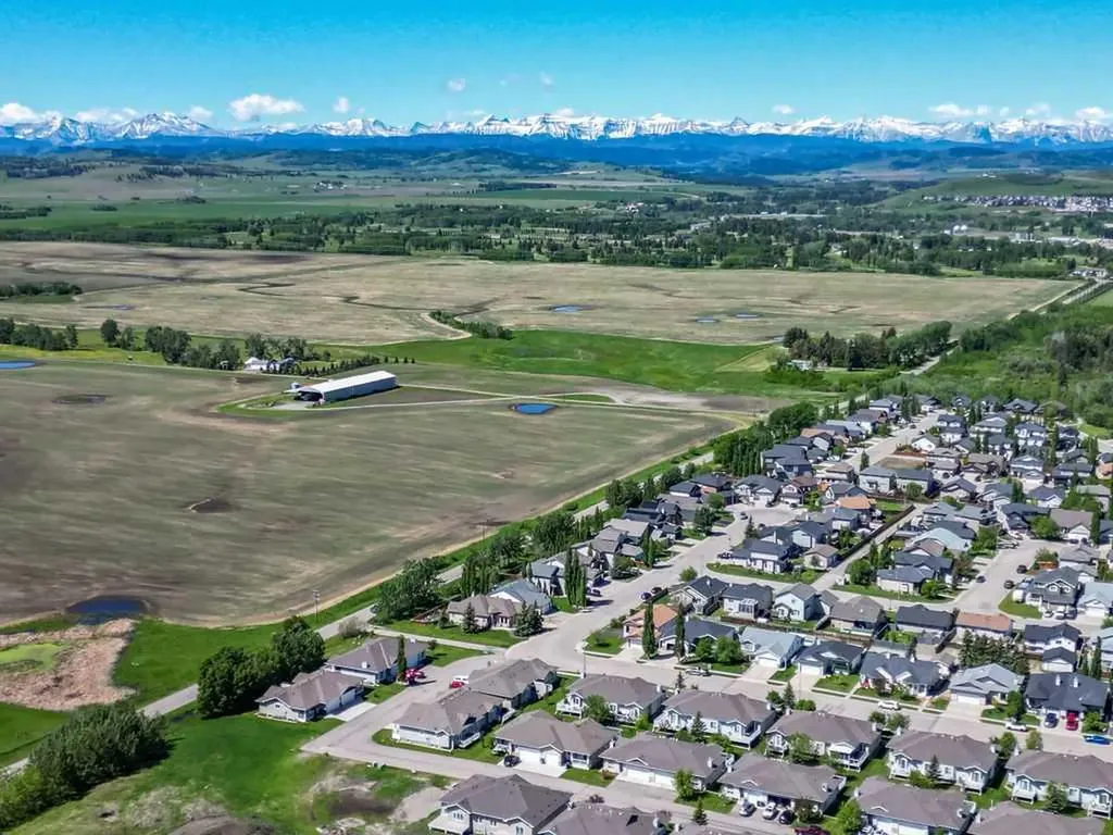 192 Ridgestone Lane Diamond Valley AB T0L 0H0