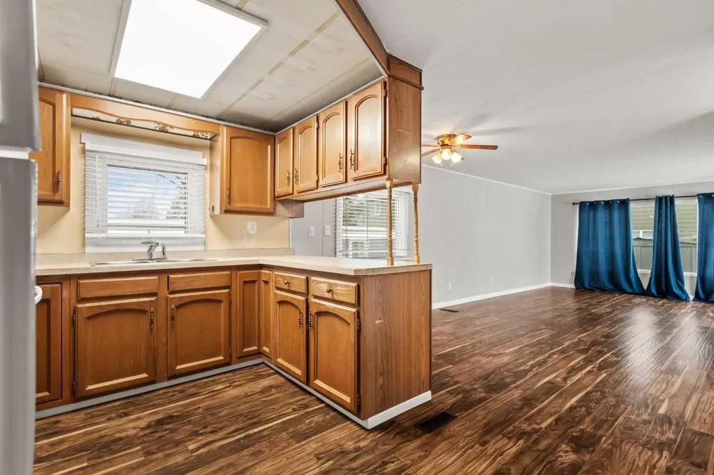 227 2 Avenue SE Diamond Valley AB T0L 0H0
