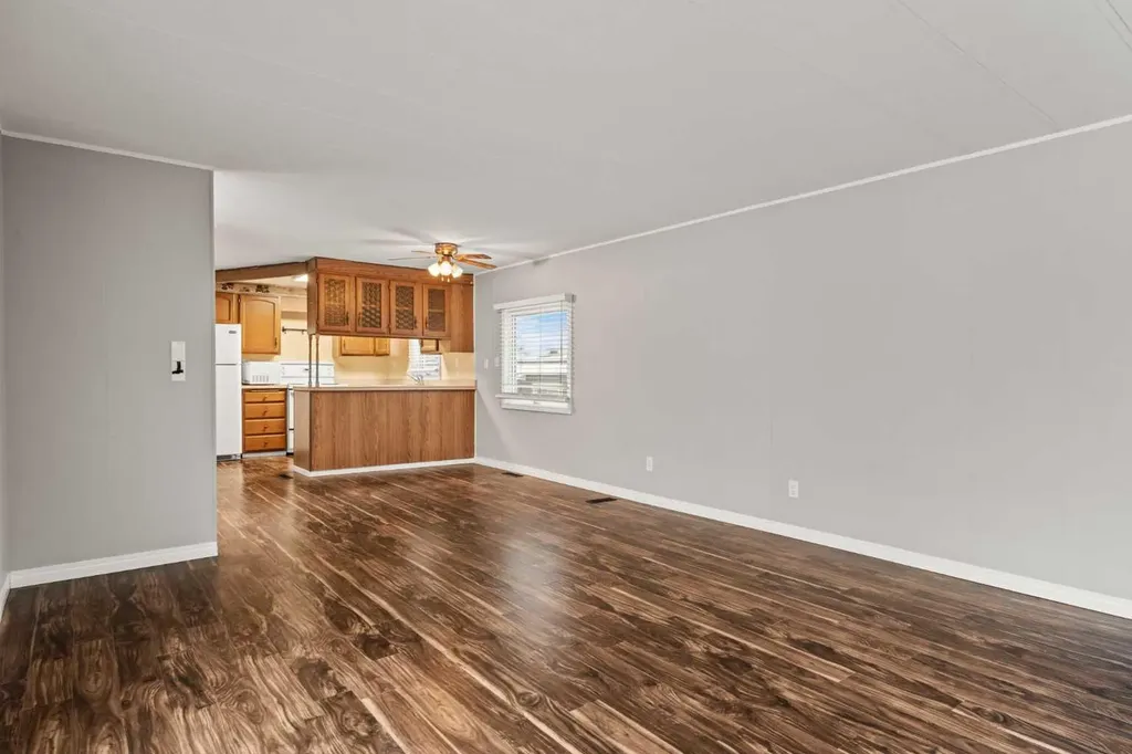 227 2 Avenue SE Diamond Valley AB T0L 0H0