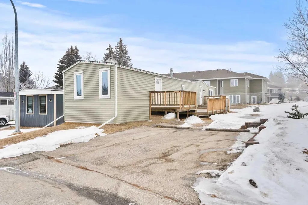 227 2 Avenue SE Diamond Valley AB T0L 0H0