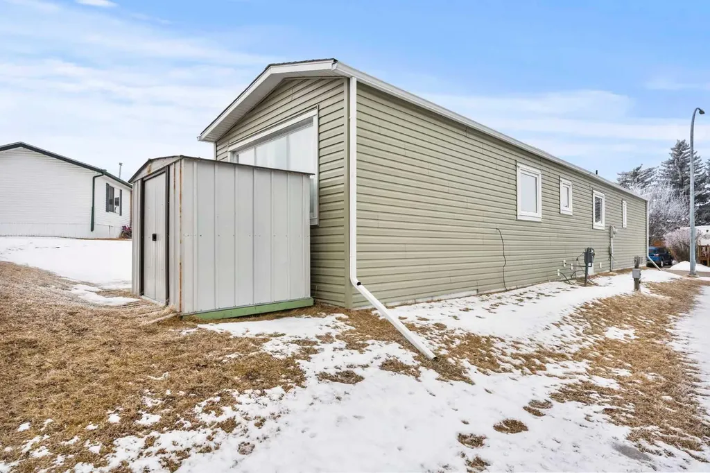 227 2 Avenue SE Diamond Valley AB T0L 0H0