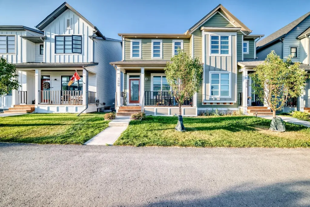 7468 202 Avenue SE Calgary AB T3S 0E7