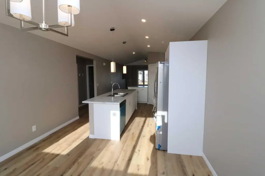 443 Henricks Drive Irricana AB T0M 1B0