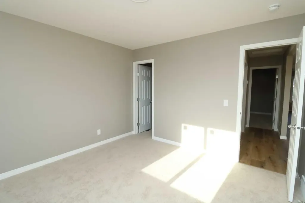 443 Henricks Drive Irricana AB T0M 1B0
