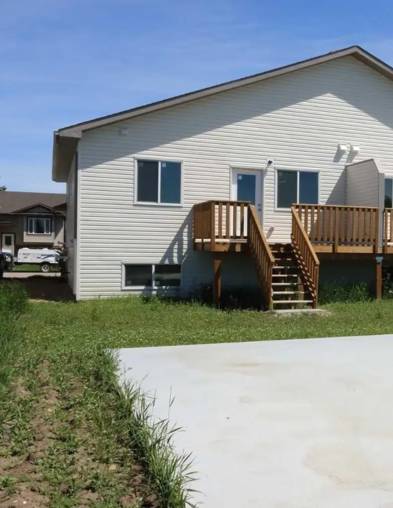 443 Henricks Drive Irricana AB T0M 1B0