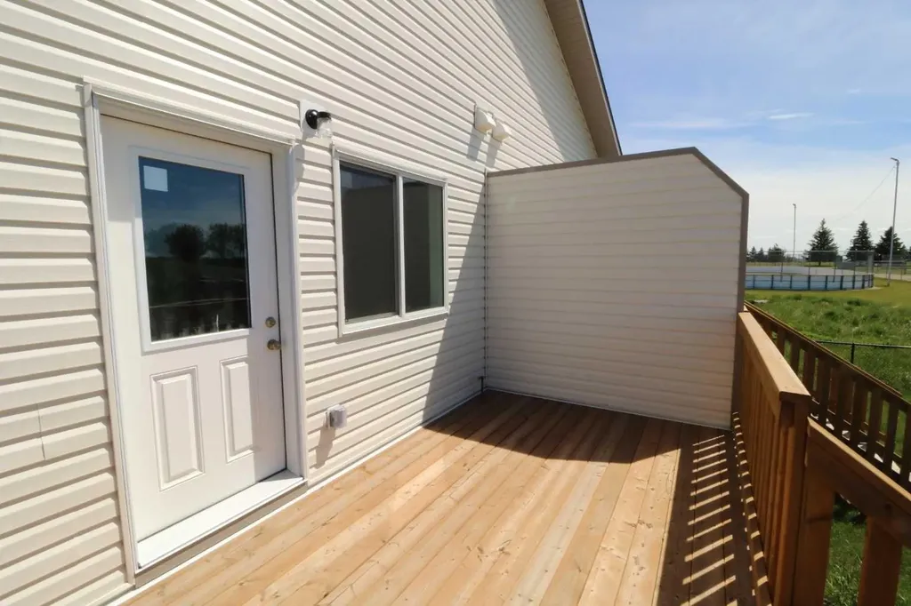 443 Henricks Drive Irricana AB T0M 1B0