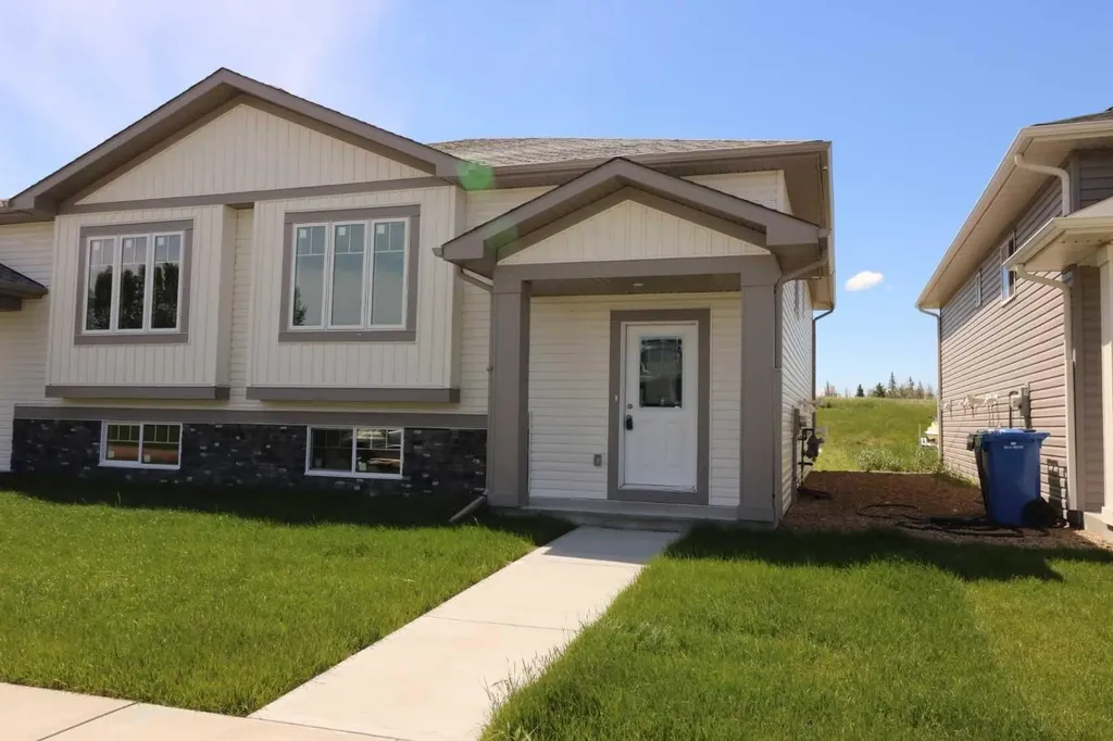 443 Henricks Drive Irricana AB T0M 1B0