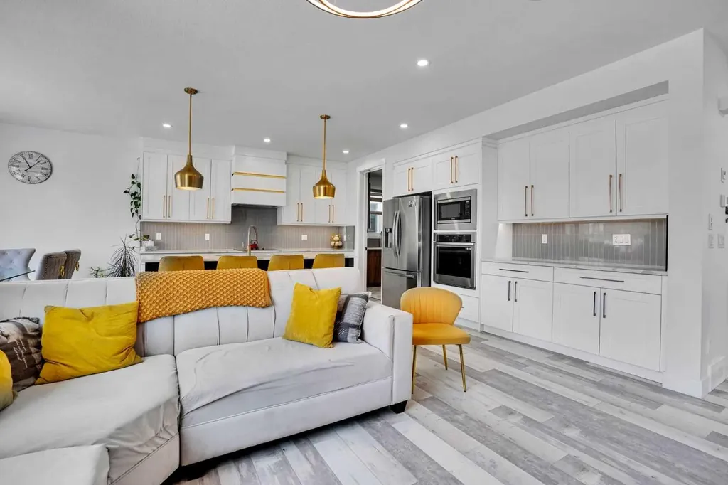 103 Sandpiper Park Chestermere AB T1X 1Y8